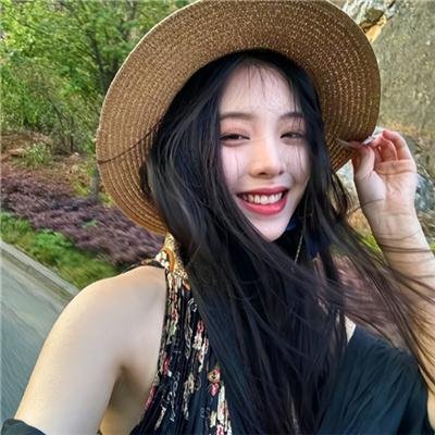 我捡起了一地属性 在线观看