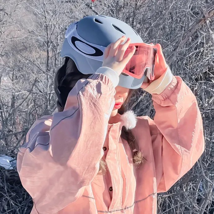 穿盔甲的少女 在线观看
